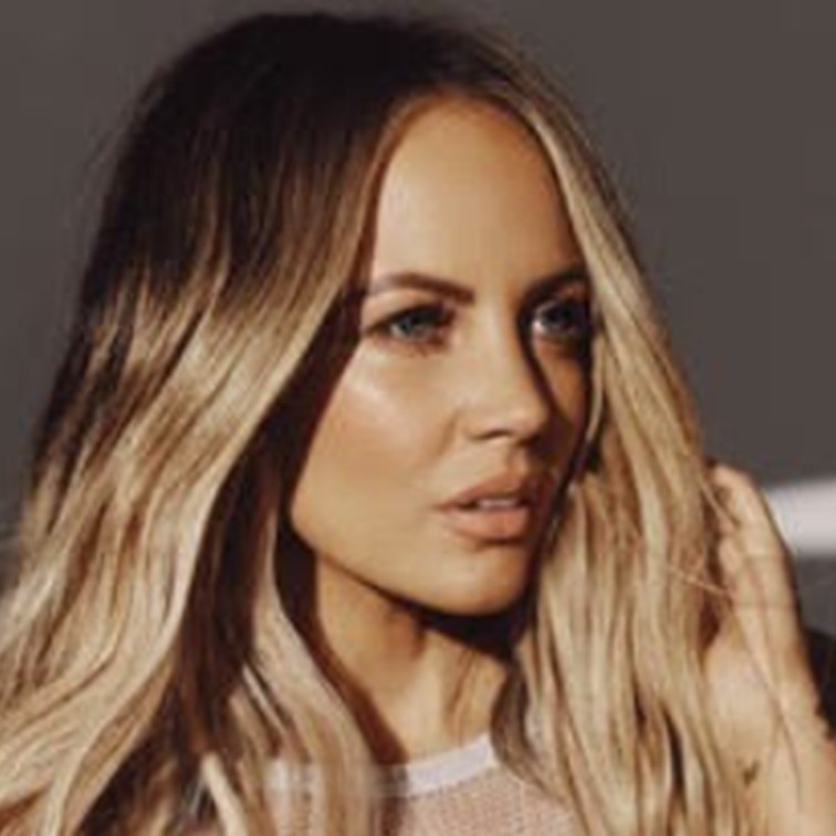 TLM Portrait Samantha Jade